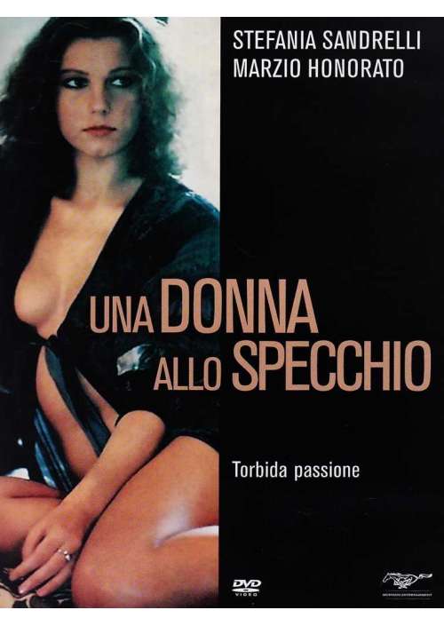 Una Donna Allo Specchio